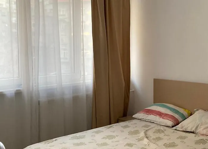 Gazde/Camere de închiriat Private In Centre Km0 *